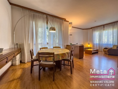 Foto Appartamento in Via Ravenna, Milano Corvetto di 100 m² con 3 locali