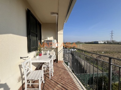 Foto Appartamento in VIA DEGLI ALPINI, Castel Rozzone di 103 m² in vendita