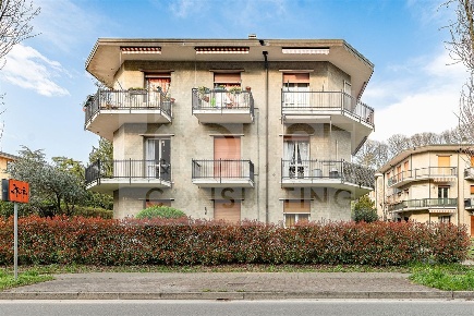 Foto Appartamento in via Monte Bianco, Arcore Centro di 133 m² con 3 locali