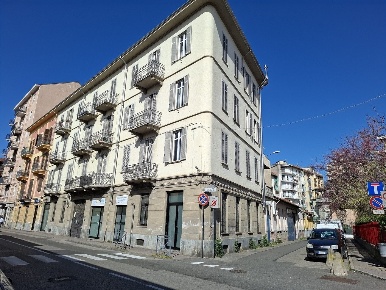 Foto Negozio in CORSO GALILEO FERRARIS, Asti di 50 m² con 2 locali