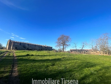 Foto Casale a Acquapendente di 500 m² in vendita