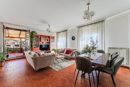 Foto Appartamento a Firenze Novoli di 125 m² con 6 locali in vendita