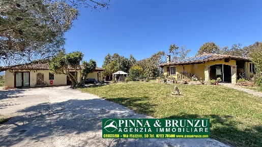 Foto Villa unifamiliare a Marrubiu Centro di 130 m² con 3 locali in vendita