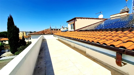 Foto Appartamento a Empoli San Rocco - Lungarno di 107 m² con 4 locali