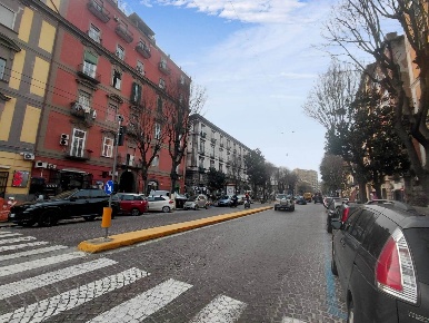 Foto Negozio a Napoli Tribunali di 60 m² con 1 locali in vendita