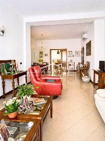 Foto Appartamento a Mantova Centro di 140 m² con 4 locali in vendita