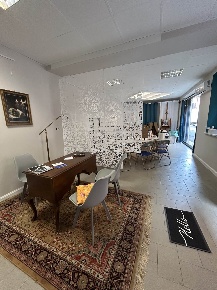 Foto Attività commerciale in Via giuseppe verdi, Piacenza Centro Storico