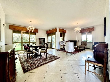 Foto Villa unifamiliare in VIA DEL TREVISAN 1, Portogruaro Centro di 260 m²