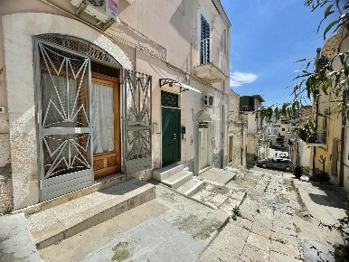 Foto Casa indipendente a Canosa di Puglia Centro di 45 m² con 2 locali