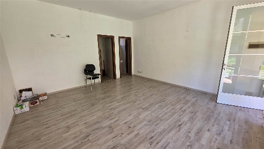 Foto Garage a Collesalvetti Nugola di 30 m² con 2 locali in vendita