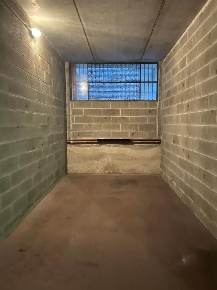 Foto Garage in via Ludovico D'Aragona  2, Milano Udine di 13 m² in affitto