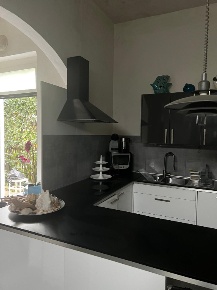 Foto Case semi ndipendenti a Sarzana Marinella di 104 m² con 5 locali