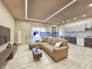 Foto Appartamento a Massa Centro di 95 m² con 4 locali in vendita