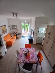 Foto Villa a schiera a Massa Ronchi - Poveromo di 115 m² con 6 locali