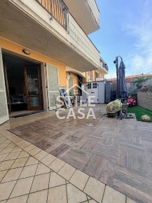 Foto Appartamento a Altopascio Altopascio Centro di 78 m² con 5 locali