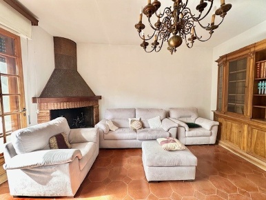 Foto Villa unifamiliare a Viareggio Terminetto - Migliarina di 290 m²