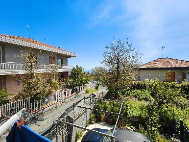 Foto Appartamento in Via Archimede 3, Zafferana Etnea Centro di 147 m²