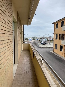 Foto Appartamento in via Trieste, Fano Sassonia di 95 m² con 4 locali