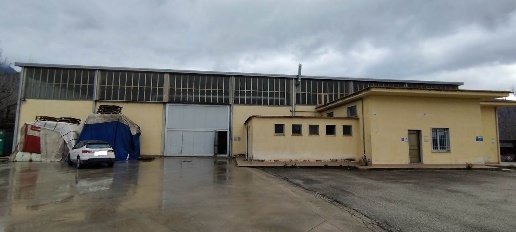 Foto Capannone industriale in semicentrale, Quadrelle di 1000 m² in affitto