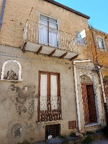 Foto Casa indipendente a Naro di 100 m² con 6 locali in vendita