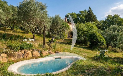 casale in vendita a Lucignano