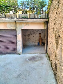 Foto Garage a Verona Valdonega di 12 m² con 1 locali in vendita
