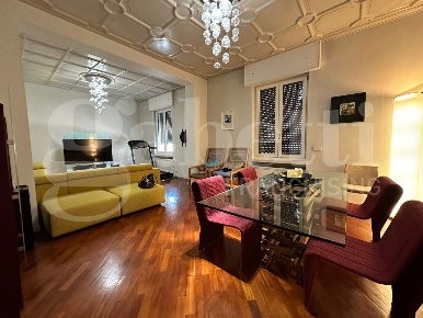 Foto Appartamento in Via Indipendenza 67, Bologna Irnerio di 212 m²
