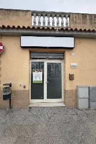 Foto Locale commerciale a Quartucciu Centro di 58 m² con 2 locali
