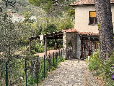 Foto Villa unifamiliare in Via XX Settmbre, Diano San Pietro Roncagli