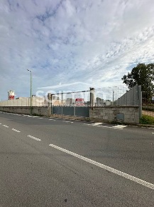 Foto Terreno residenziale a Capoterra Centro di 3100 m² in vendita
