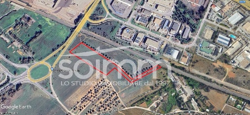 Foto Terreno residenziale a Elmas di 11630 m² in vendita