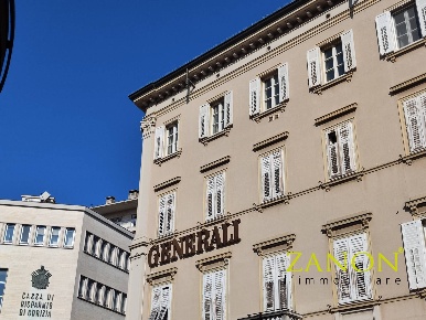 Foto Appartamento in Corso Verdi, Gorizia Centro di 126 m² con 5 locali