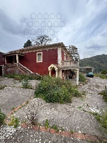 Foto Villa unifamiliare in Gioiosa Marea, Messina di 1200 m² con 18 locali