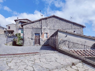 Foto Appartamento in Via Armando Diaz 6, Latera di 61 m² con 2 locali