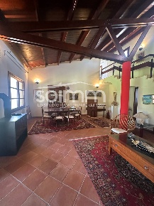 Foto Villa unifamiliare a Siurgus Donigala di 383 m² con 8 locali