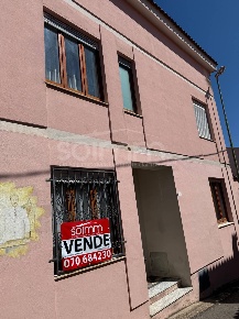 Foto Villa unifamiliare a Guasila di 195 m² con 4 locali in vendita