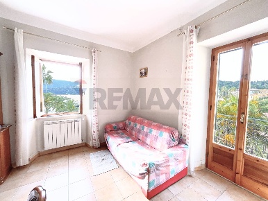 Foto Appartamento a Porto Azzurro di 139 m² con 6 locali in vendita