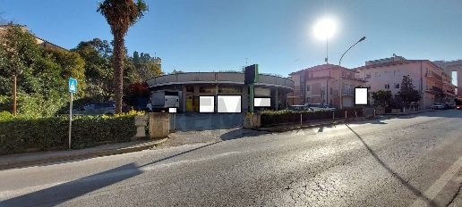 Foto Negozio in Collina 2, Porto San Giorgio di 623 m² in vendita