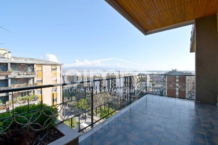Foto Appartamento a Cagliari Piazza Giovanni XXIII di 161 m² con 5 locali