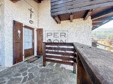 Foto Casa indipendente a Brentonico di 182 m² con 6 locali in vendita