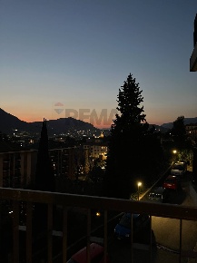 Foto Appartamento a Como Garzola di 95 m² con 2 locali in affitto