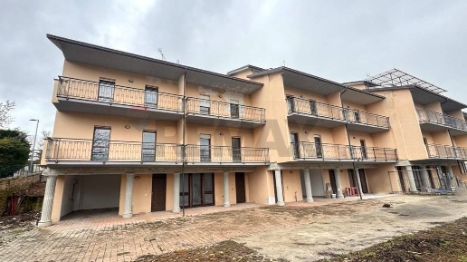 Foto Villa a schiera in località giardino, Scoppito Colletara di 131 m²