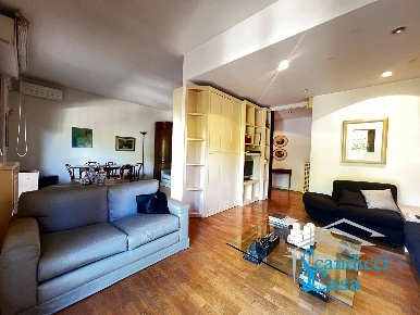 Foto Appartamento in Via Donizetti 74, Scandicci Casellina di 125 m²