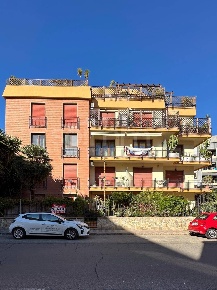 Foto Ufficio a Cagliari Genneruxi di 94 m² con 2 locali in vendita