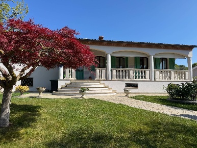 Foto Casa indipendente in via monte cecilia 22, Baone Centro di 380 m²
