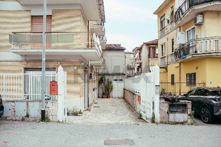 Foto Negozio in via bolognola 74, Roma Fidene di 202 m² con 3 locali