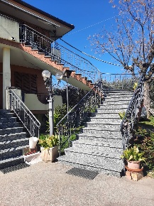 Foto Appartamento in c.da piane 63, Moresco di 165 m² con 8 locali