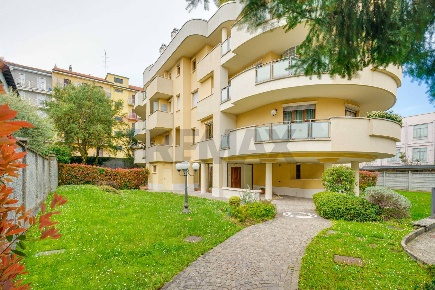 Foto Attico in VIA QUADRO 28, Legnano di 114 m² con 6 locali in vendita