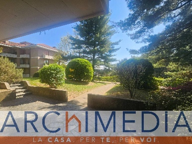 Foto Appartamento in Viale delle Vittorie, Malnate Centro di 83 m²