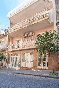 Foto Appartamento in Via Fratelli Cairoli 31, Misterbianco Centro di 178 m²